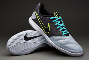 Кроссовки Nike Gato